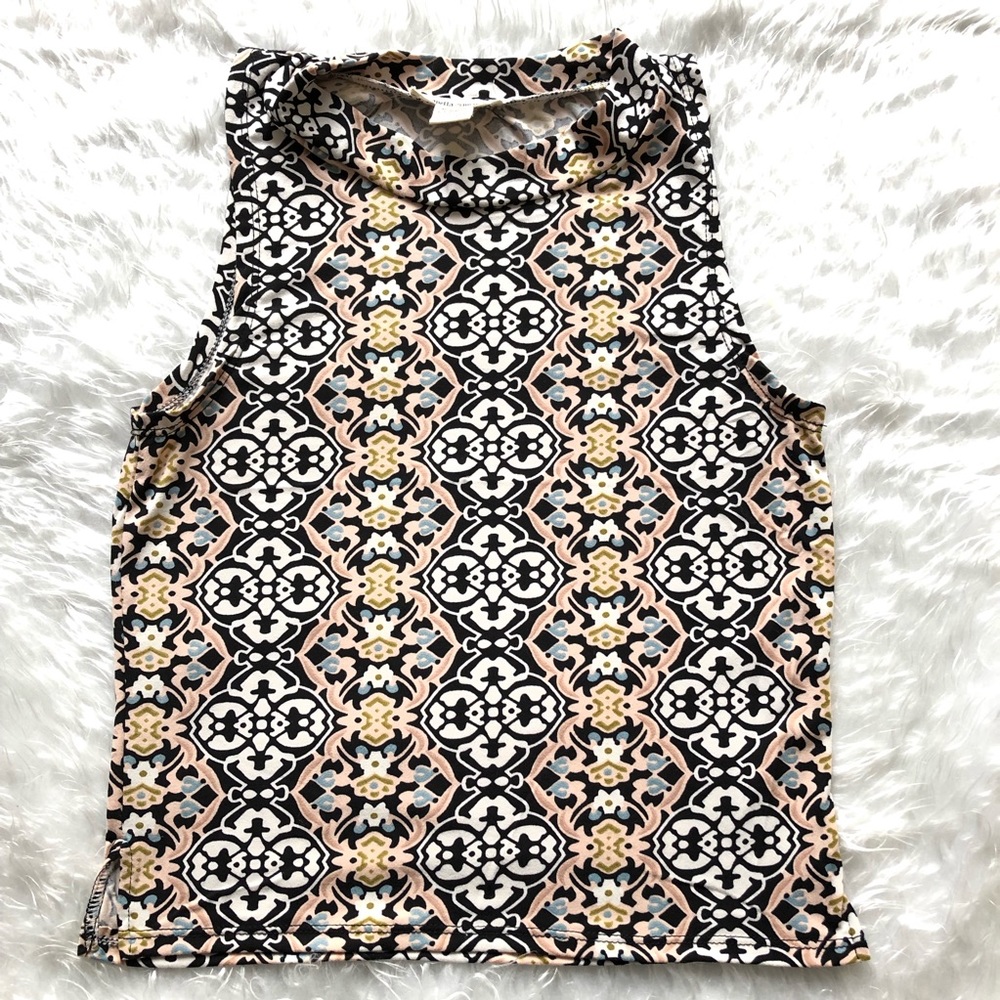 Chic Print Mock Neck Crop Top